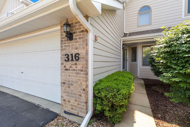 316 Jamatt Ct, Naperville, IL 60540 - photo 2