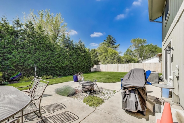 609 Bryce Trl, Roselle, IL 60172 - view of patio / terrace with an outdoor fire pit