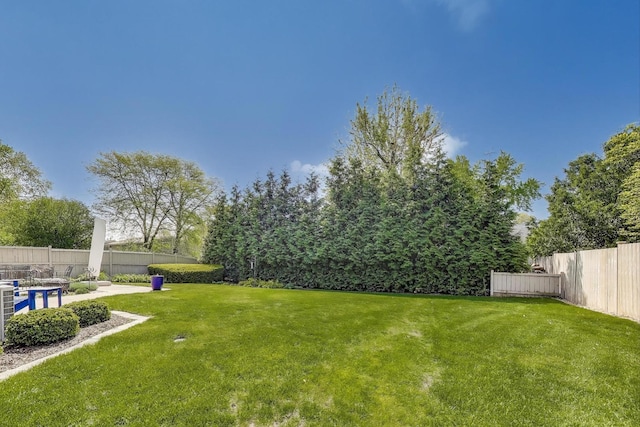 609 Bryce Trl, Roselle, IL 60172 - view of yard