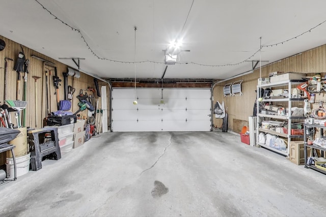 609 Bryce Trl, Roselle, IL 60172 - garage featuring a garage door opener
