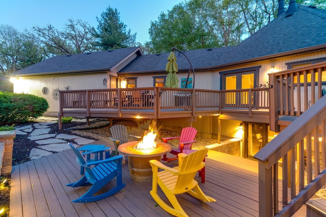 4308 Miller Oaks Dr, Mchenry, IL 60051 - wooden terrace with a fire pit