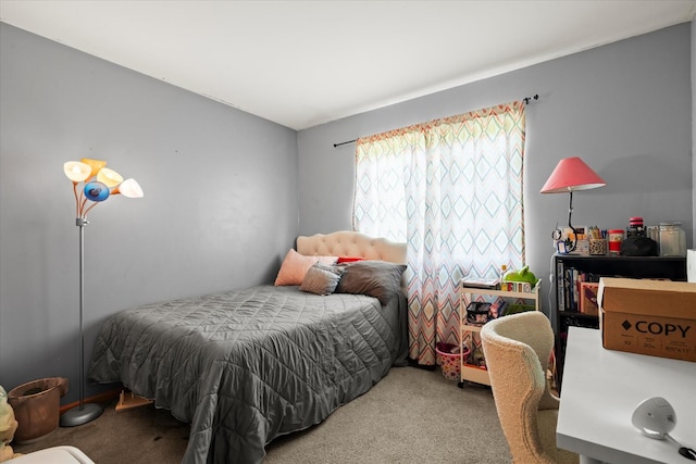 bedroom with carpet flooring