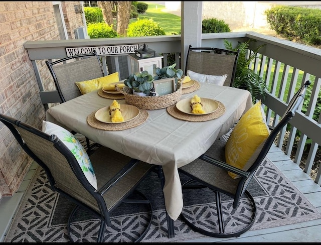 18233 Eagle Dr, Tinley Park, IL 60477 - balcony featuring outdoor dining space