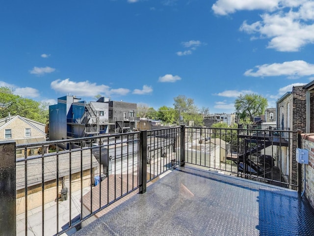 847 N Damen Ave Unit 2R, Chicago, IL 60622 - balcony featuring a residential view