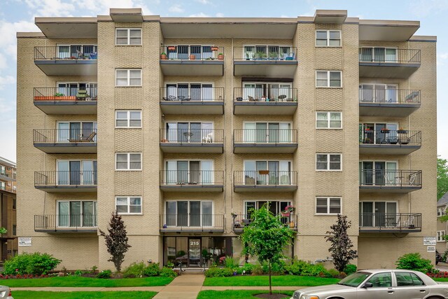215 Marengo Ave Unit 2G, Forest Park, IL 60130 - photo 1