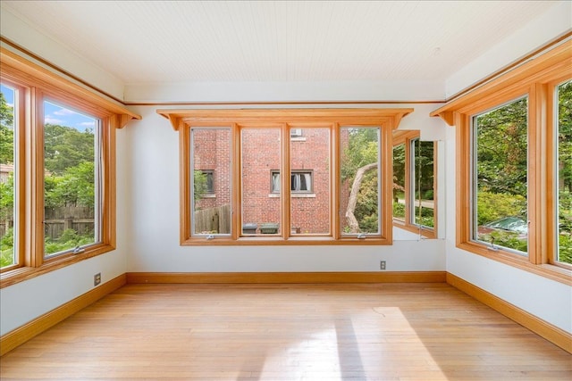 408 W Iowa St, Urbana, IL 61801 - view of unfurnished sunroom
