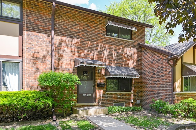 18W170 16th St, Villa Park, IL 60181 - photo 2