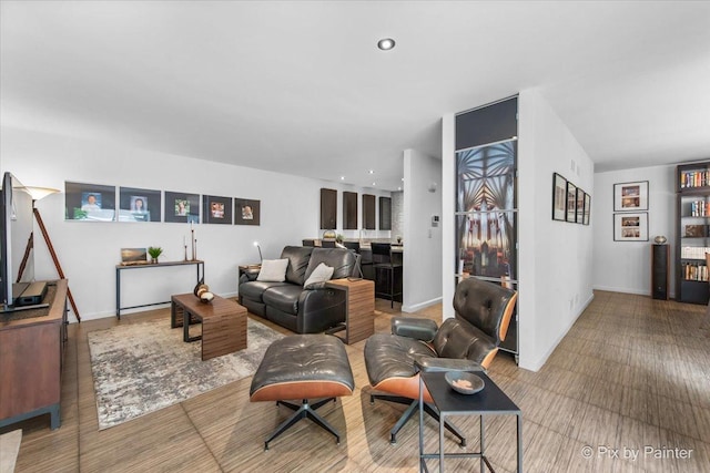 7 Hampton On Auburn Dr, Rolling Meadows, IL 60008 - living room featuring recessed lighting and baseboards