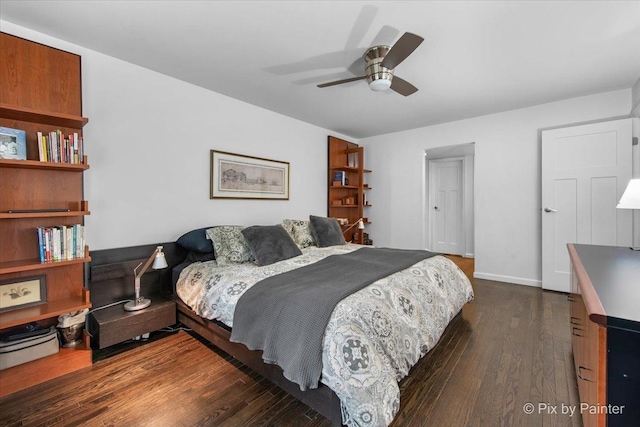 7 Hampton On Auburn Dr, Rolling Meadows, IL 60008 - bedroom featuring hardwood / wood-style floors, a ceiling fan, and baseboards