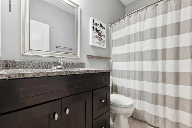 49 W Crabapple Ave, Cortland, IL 60112 - bathroom featuring toilet, vanity, and curtained shower