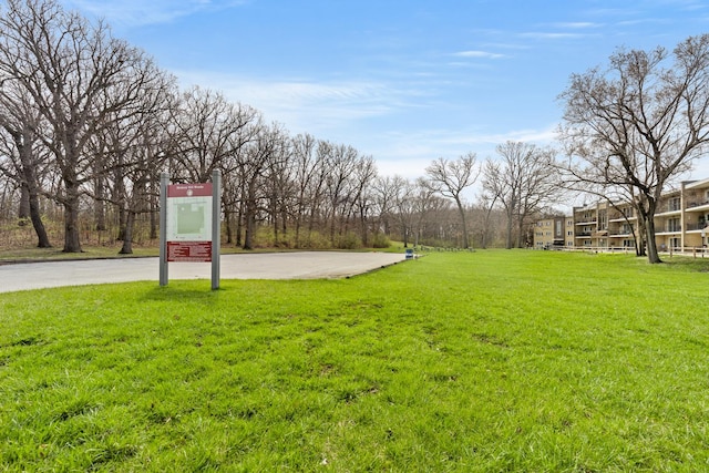 9508 S 86th Ave Unit 103, Hickory Hills, IL 60457 - view of green lawn