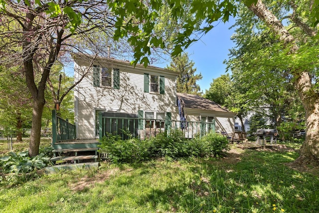 57 Huntcliff Ct, Fox River Grove, IL 60021 - rear view of property with a wooden deck