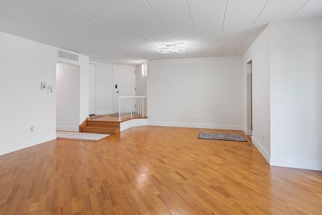 13206 N Country Club Ct Unit 1A, Palos Heights, IL 60463 - empty room featuring light wood finished floors and baseboards