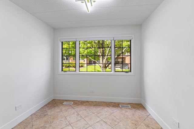 13206 N Country Club Ct Unit 1A, Palos Heights, IL 60463 - empty room with baseboards