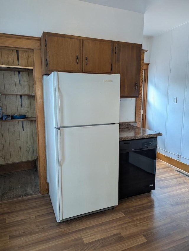 1043 W Lincoln Blvd, Freeport, IL 61032 - photo 5