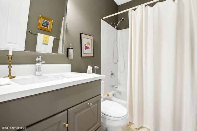 2842 N Southport Ave Unit 2, Chicago, IL 60657 - bathroom featuring toilet, vanity, and shower / bath combo