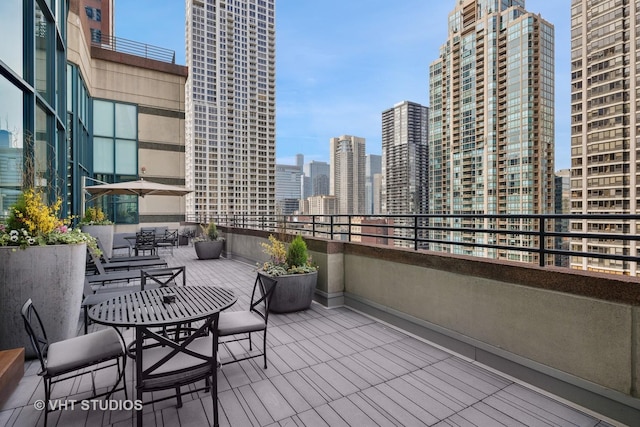 100 E Huron St Unit 4801, Chicago, IL 60611 - balcony featuring a view of skyline