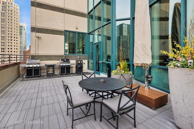 100 E Huron St Unit 4801, Chicago, IL 60611 - community lobby with a view of city and a towering ceiling