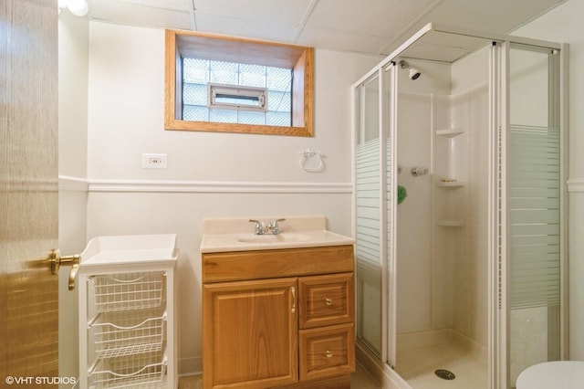 91 Fletcher Dr, Des Plaines, IL 60016 - bathroom with a stall shower and vanity