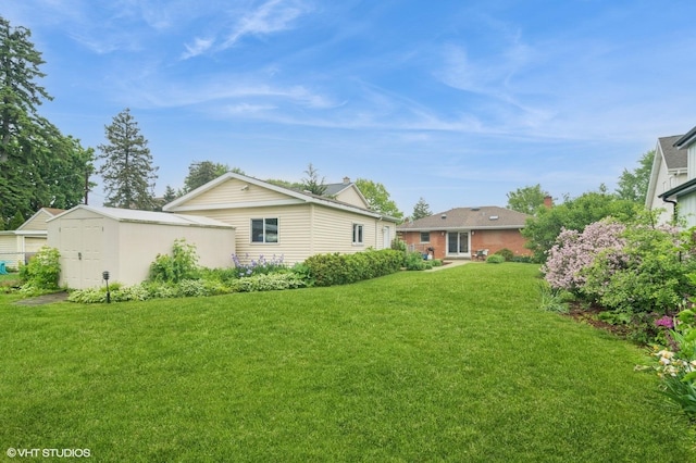 91 Fletcher Dr, Des Plaines, IL 60016 - view of green lawn