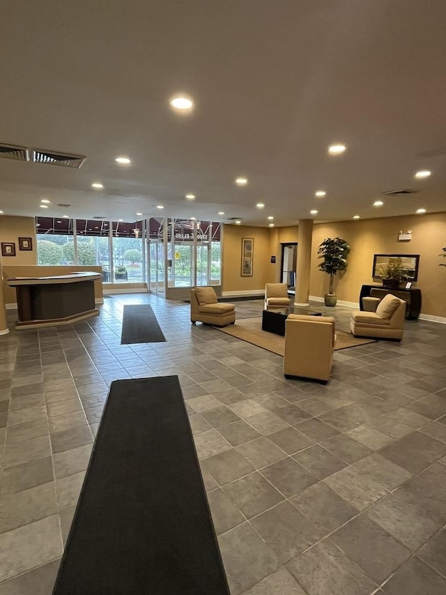 5200 S Ellis Ave Unit 202N, Chicago, IL 60615 - community lobby with recessed lighting