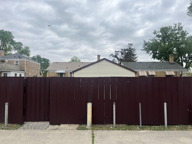2256 S 15th Ave, North Riverside, IL 60546 - view of yard featuring a gate
