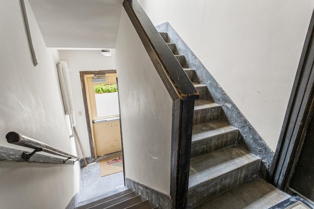 408 N Prairie St Unit 3, Champaign, IL 61820 - view of staircase