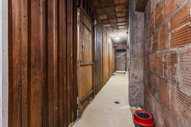 408 N Prairie St Unit 3, Champaign, IL 61820 - hallway featuring concrete floors