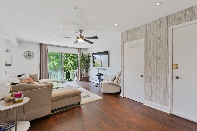 1640 W Sherwin Ave Unit 4D, Chicago, IL 60626 - living room featuring recessed lighting, ceiling fan, wood finished floors, and baseboards