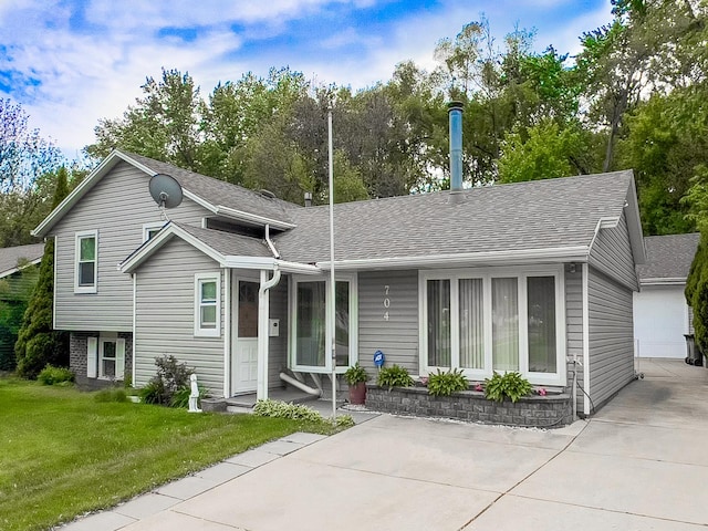 704 Springfield Dr, Roselle, IL 60172 - photo 1