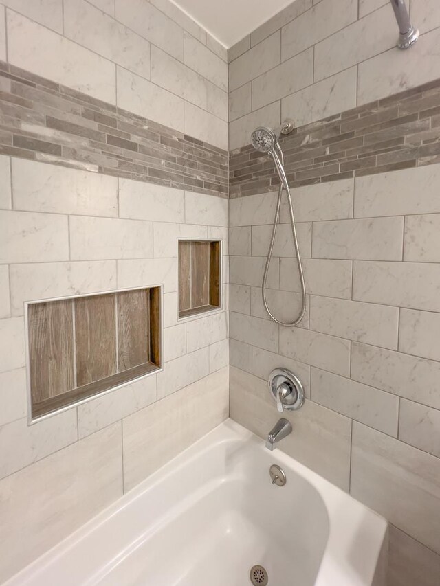 704 Springfield Dr, Roselle, IL 60172 - photo 38