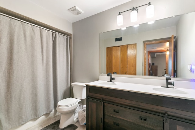 11015 S Theresa Cir Unit 3C, Palos Hills, IL 60465 - bathroom featuring double vanity and tile patterned floors