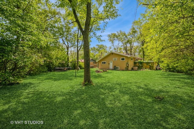 880 Marcella Rd, Merrillville, IN 46410 - view of grassy yard