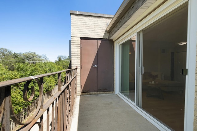 812 N River Rd Unit 3B, Mount Prospect, IL 60056 - view of balcony