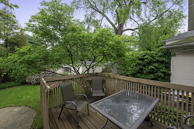 516 Clinton Ave, Oak Park, IL 60304 - wooden deck featuring a yard