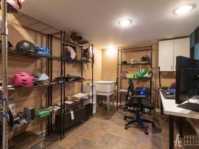 2303 Kentuck Ct, Naperville, IL 60564 - view of storage area