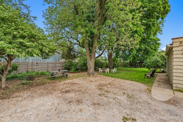 1315 W Galena Blvd, Aurora, IL 60506 - view of yard