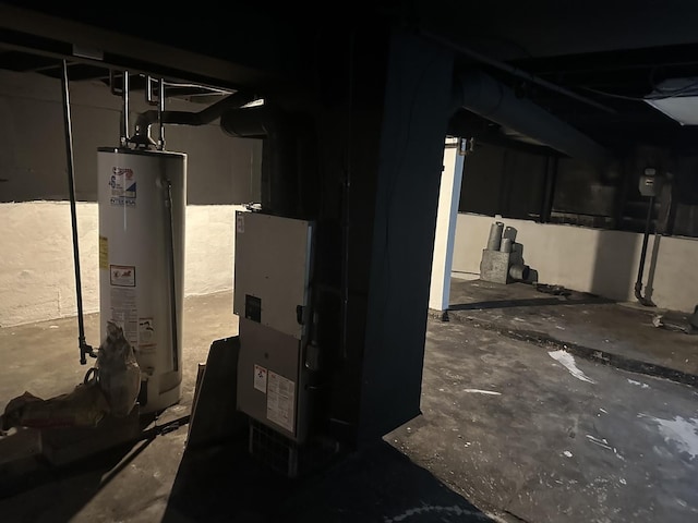 12010 S Michigan Ave, Chicago, IL 60628 - unfinished below grade area with water heater