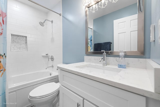 18089 W Pond Ridge Cir, Gurnee, IL 60031 - full bath featuring vanity, shower / bath combo with shower curtain, and toilet