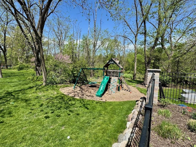 18089 W Pond Ridge Cir, Gurnee, IL 60031 - view of play area