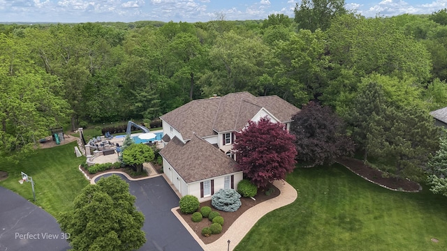 18089 W Pond Ridge Cir, Gurnee, IL 60031 - view of subject property featuring a forest