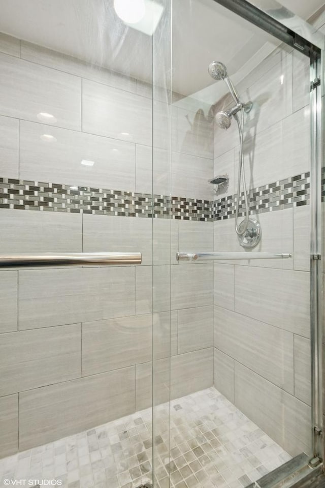4253 Grove St, Skokie, IL 60076 - bathroom with a shower stall