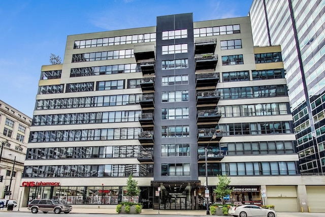 130 S Canal St Unit 216, Chicago, IL 60606 - view of apartment building / complex