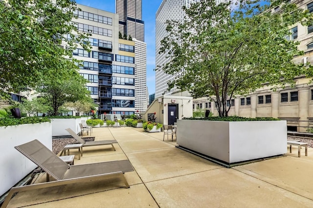130 S Canal St Unit 216, Chicago, IL 60606 - surrounding community with a city view