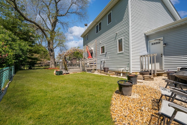 630 S Walnut Ln, Schaumburg, IL 60193 - view of side of home featuring a fenced backyard