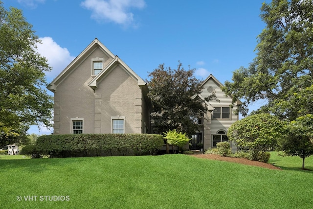 1601 Bobolink Cir, Woodstock, IL 60098 - photo 1