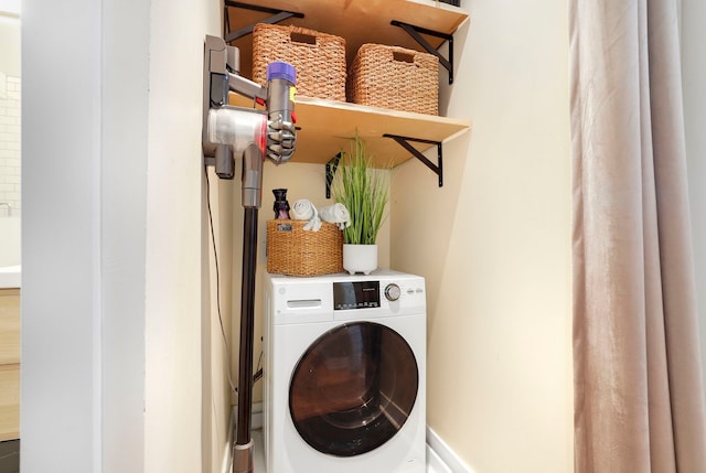 40 E 9th St Unit 716, Chicago, IL 60605 - laundry area featuring washer / dryer