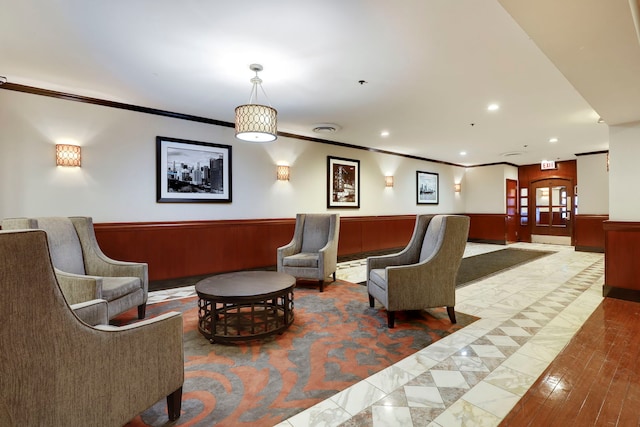 40 E 9th St Unit 716, Chicago, IL 60605 - community lobby with a wainscoted wall, crown molding, and recessed lighting