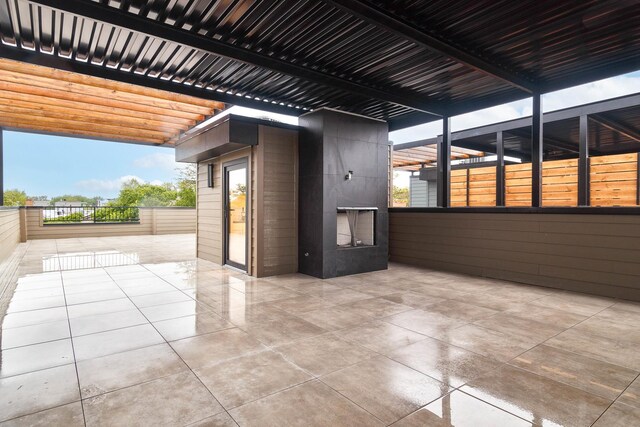 2049 W Race Ave, Chicago, IL 60612 - view of patio / terrace