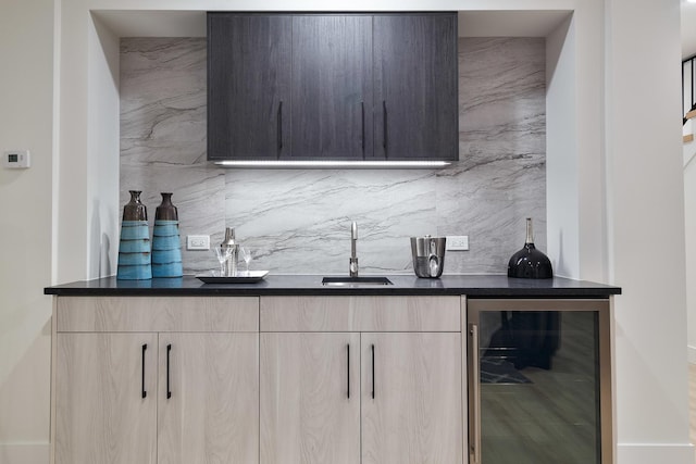 2049 W Race Ave, Chicago, IL 60612 - indoor wet bar with wine cooler and tasteful backsplash